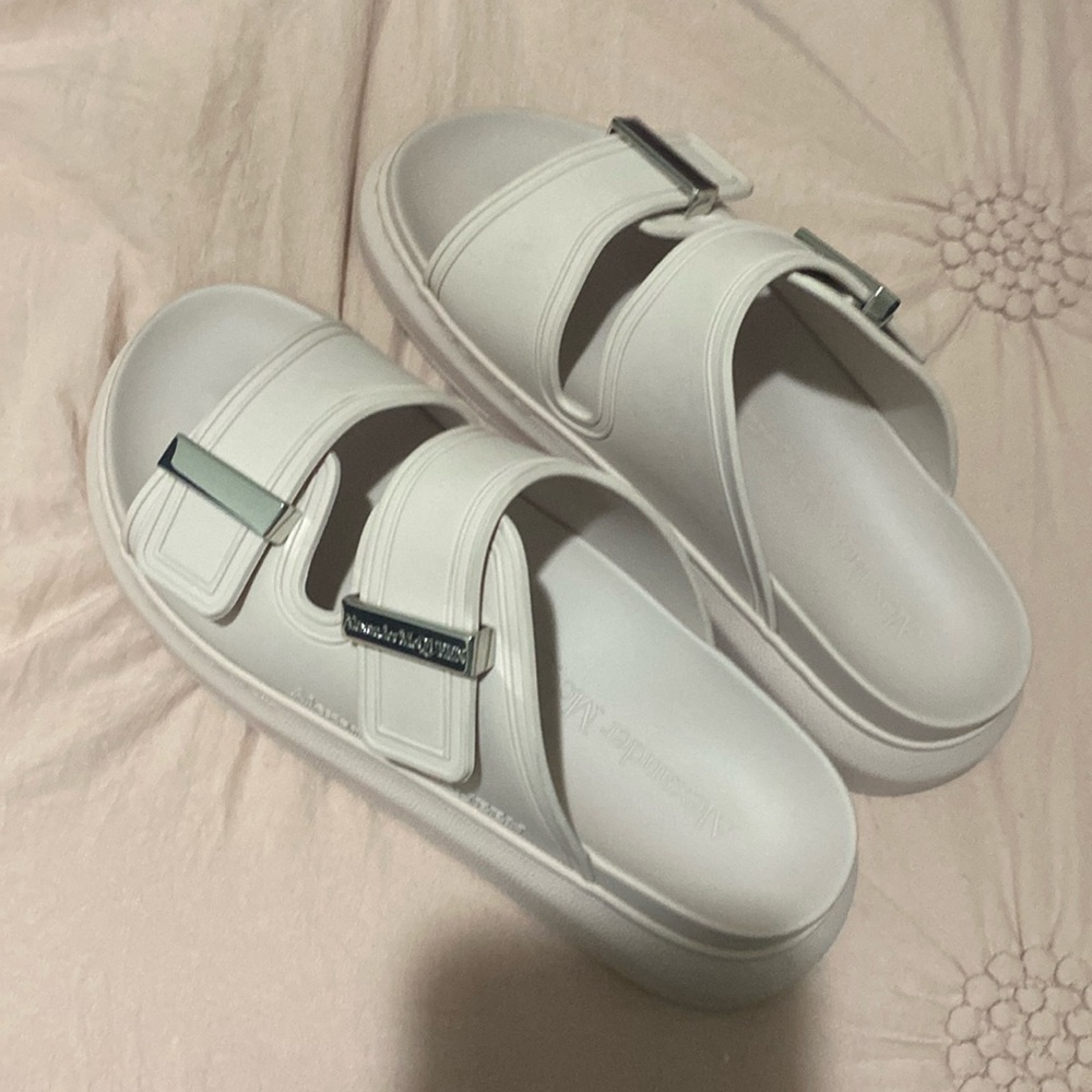 Alexander McQueen - Oversized double-strap sandals